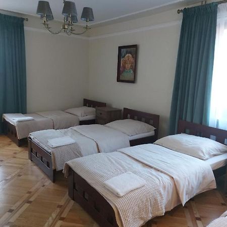 Hostel Luna Minsk Mazowiecki Bagian luar foto